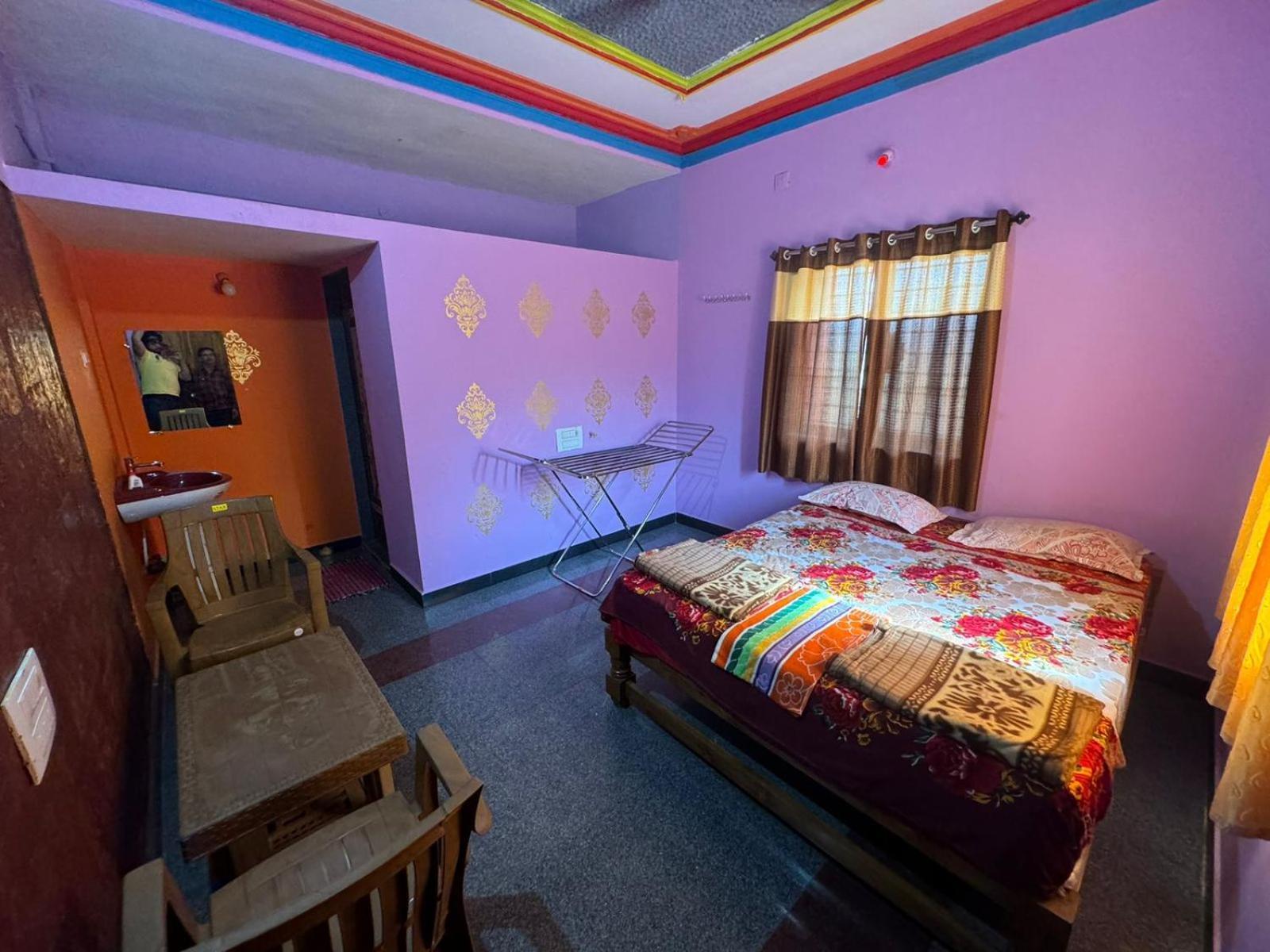 Dandeli Nakadi Home Stay Bagian luar foto