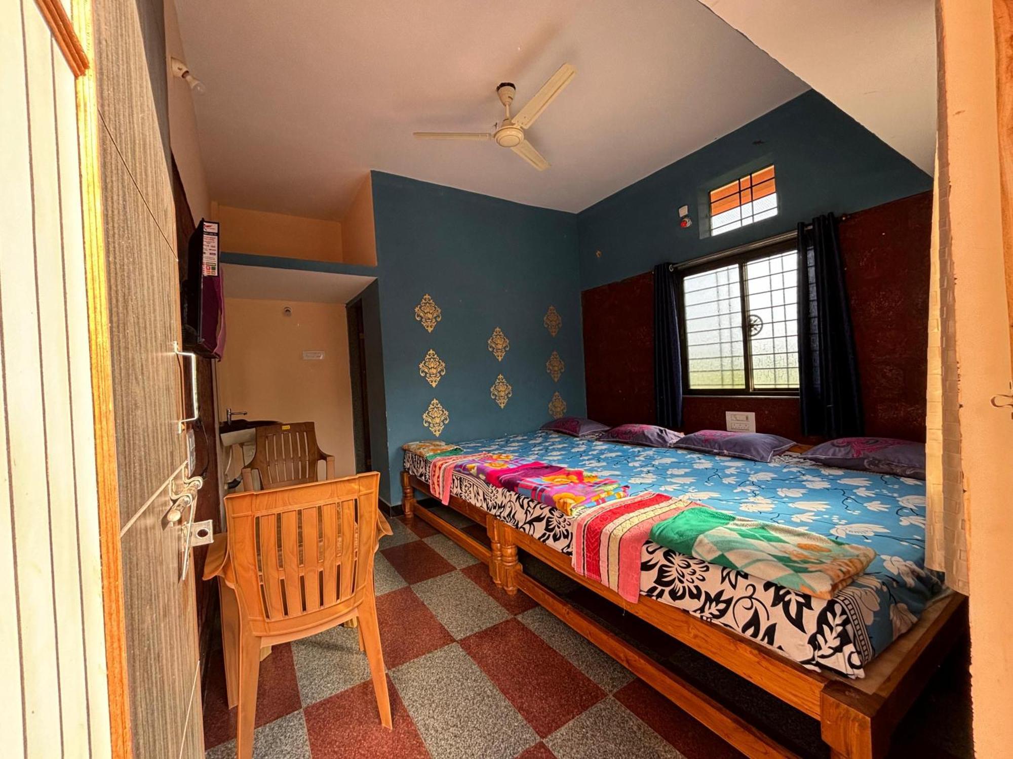 Dandeli Nakadi Home Stay Bagian luar foto